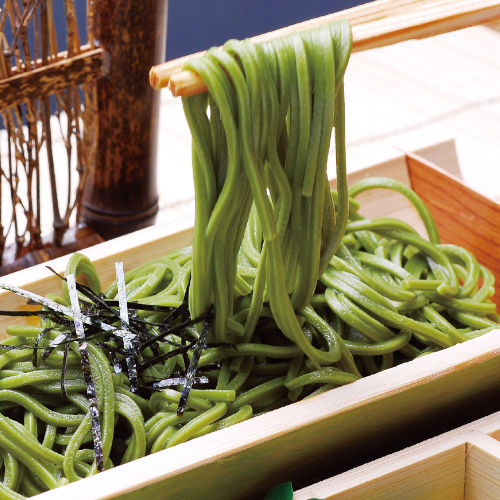 宇治抹茶入り茶そば「萌木」