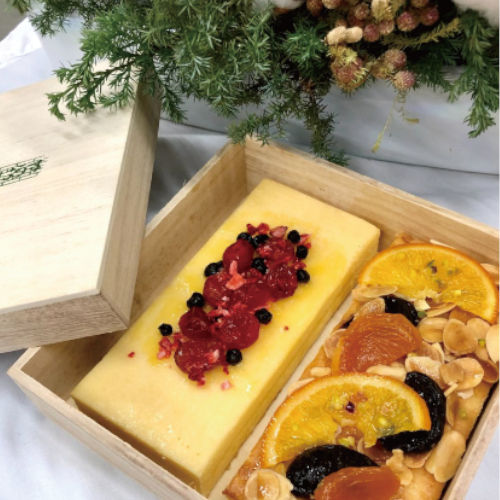 アーモンドと贅沢フルーツケーキ＆ベイクドベリーケーキ